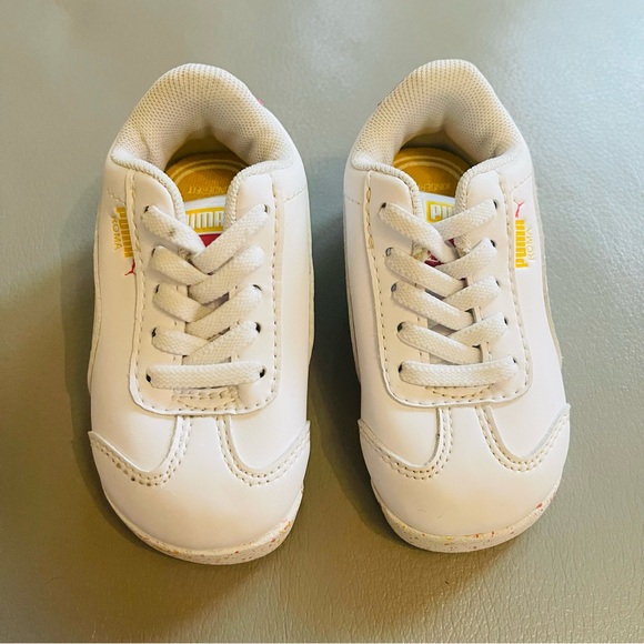Puma Other - Puma Kids White Sneakers size 5
